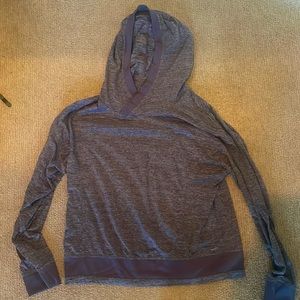 Large performance women’s sweatshirt